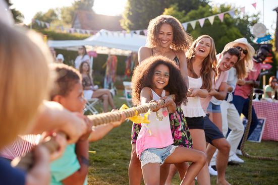 1718348712_3749x2500_Familienfest