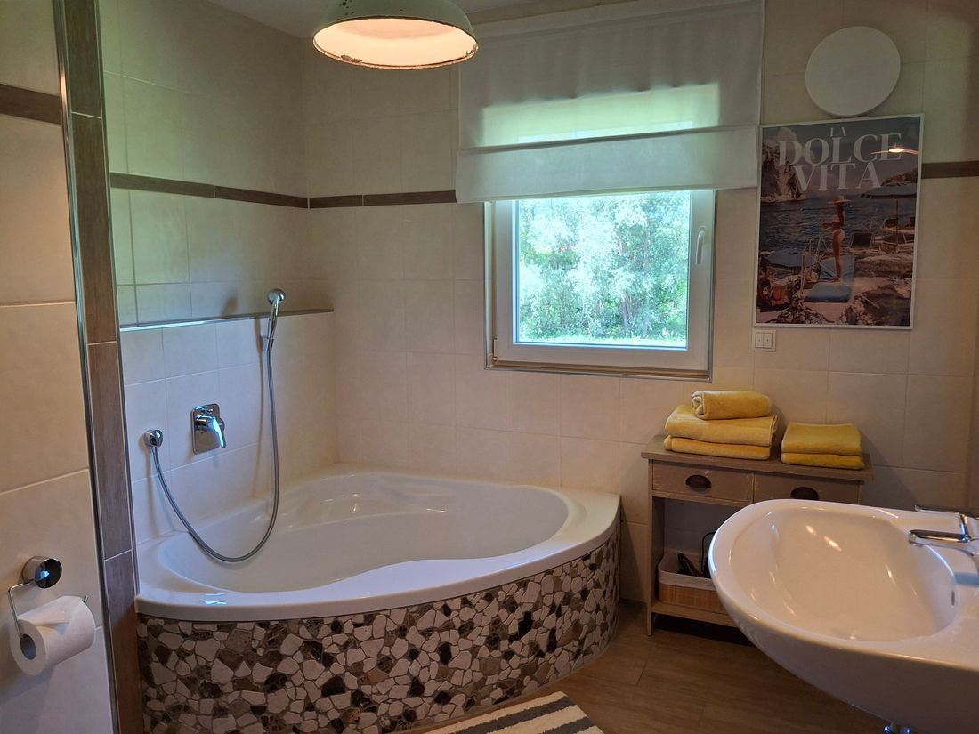 Badezimmer Haus 1