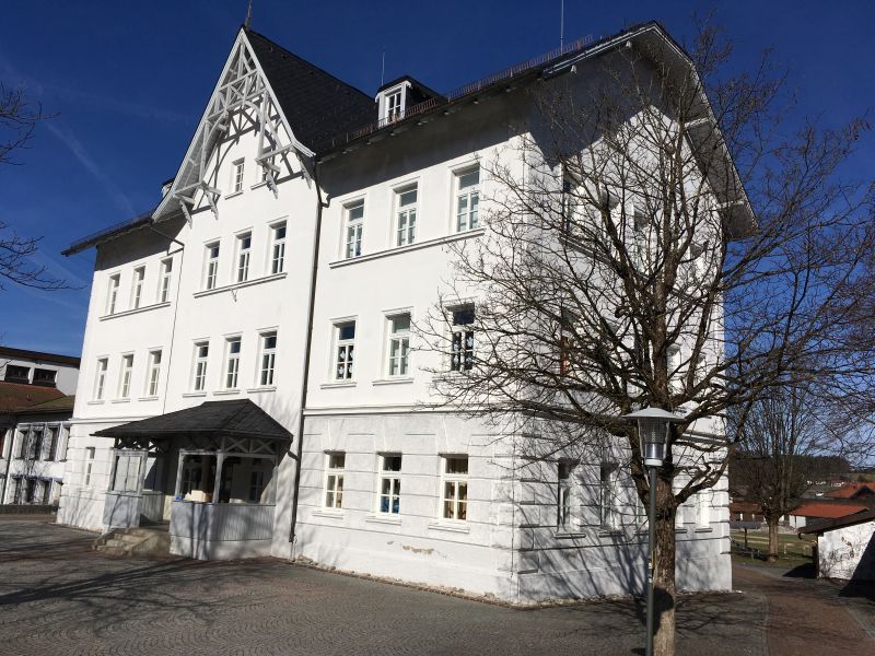 Grund- und Mittelschule Bergen