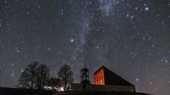 Sternenpark Winklmoos-Alm Kirche St. Johann im Gebirg