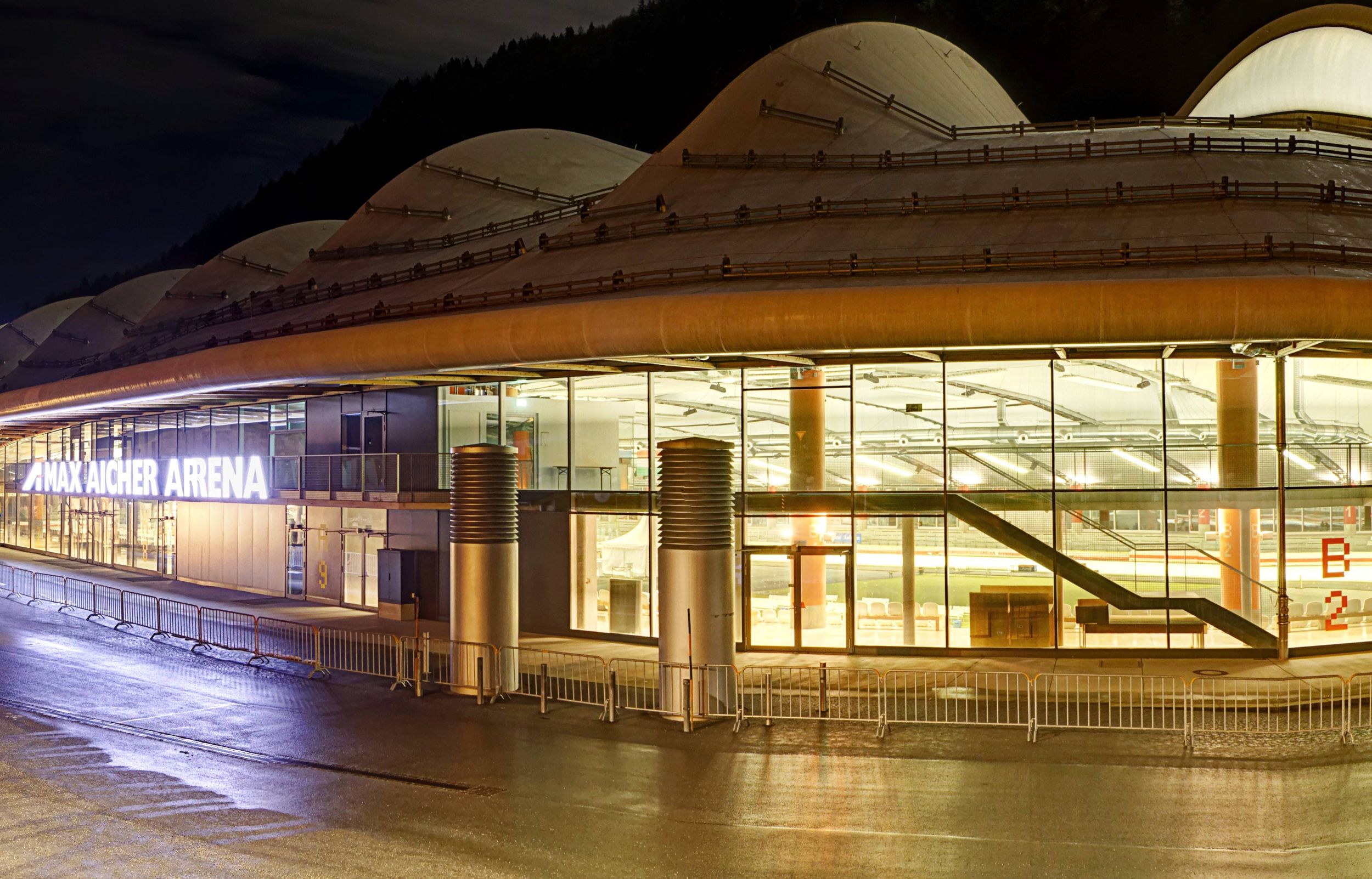 Max Aicher Arena