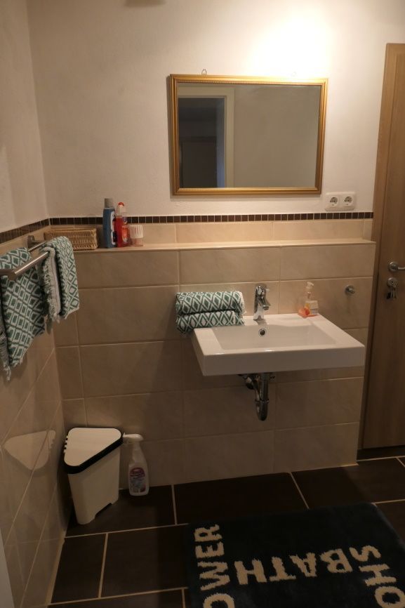 Separates Doppelzimmer mit Bad