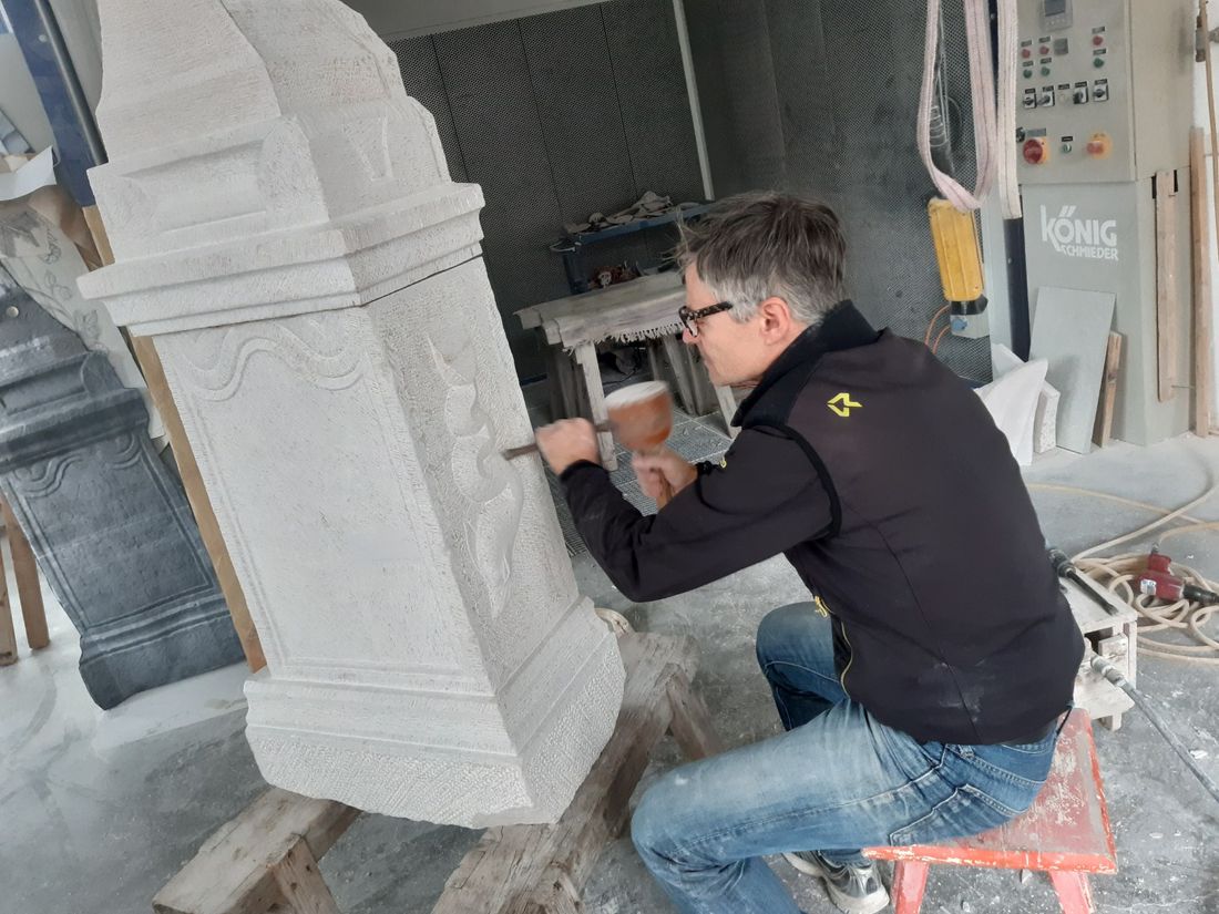 Ein Römerstein entsteht durch Fritz Seibold (2)