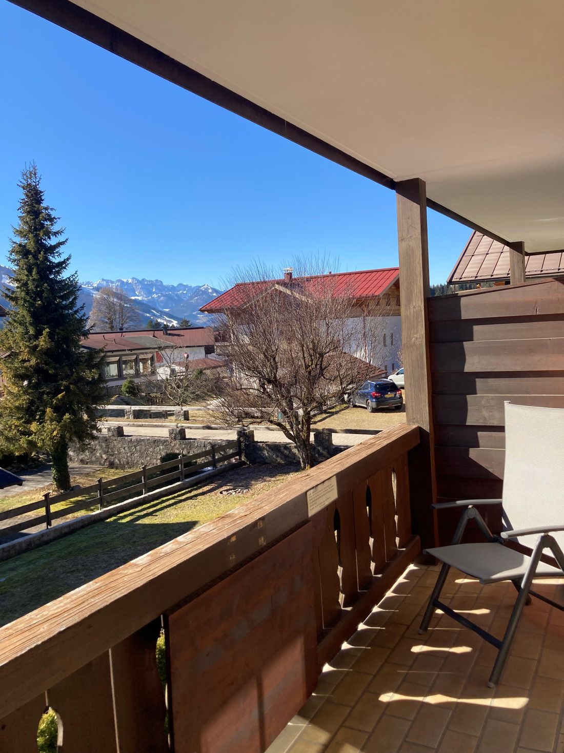 Balkon mit Blick zum Kaisergebirge