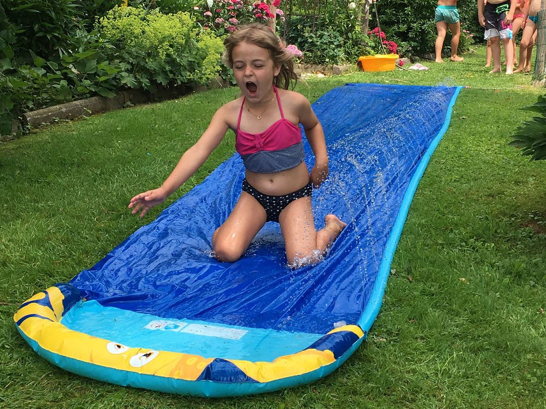 Spielspaß - Wasserrutsche