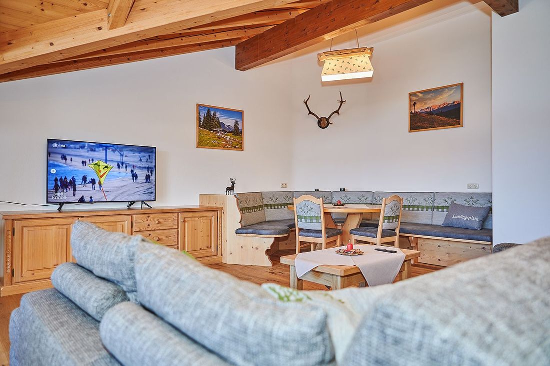 Ferienwohnung Kaiserblick / Wohnzimmer