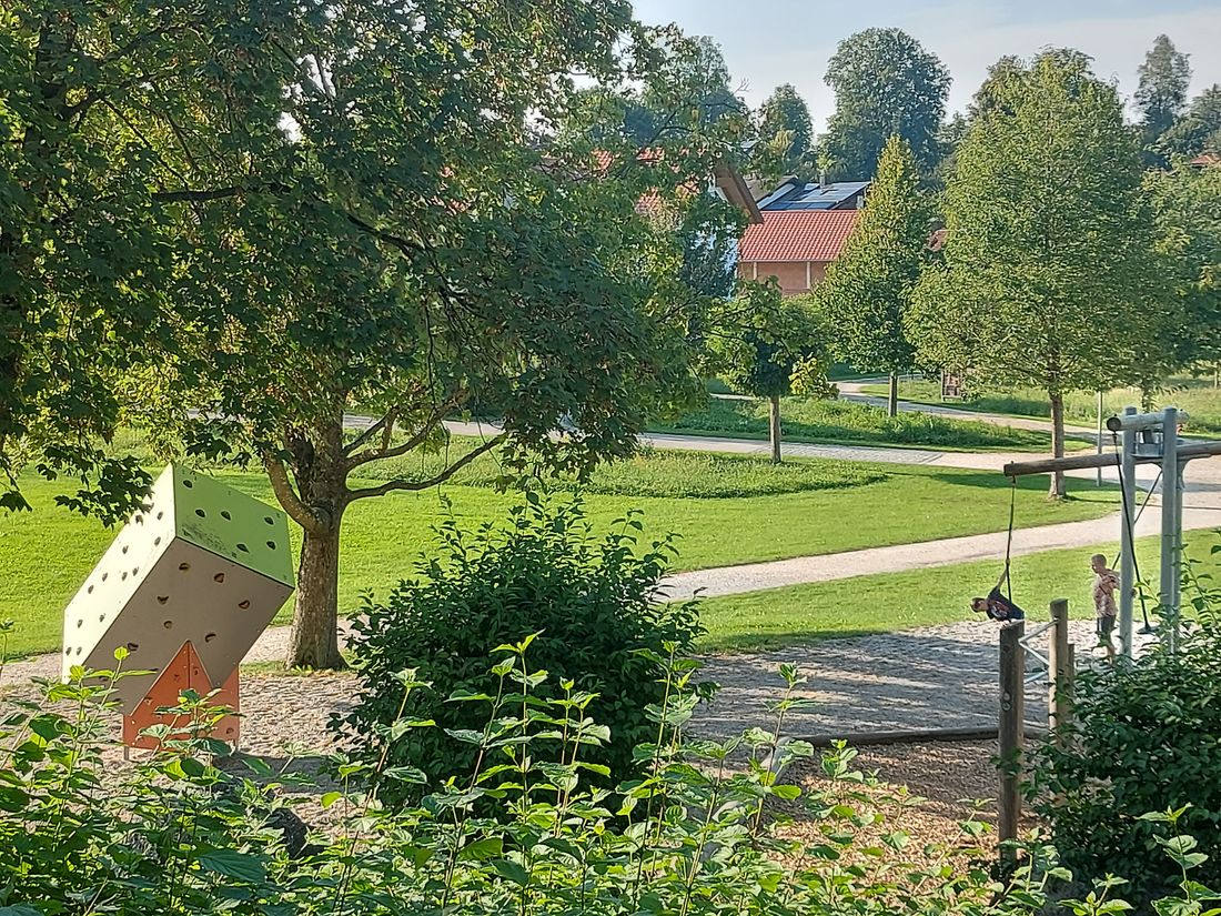 Erlebnisspielplatz im Kurpark Waging