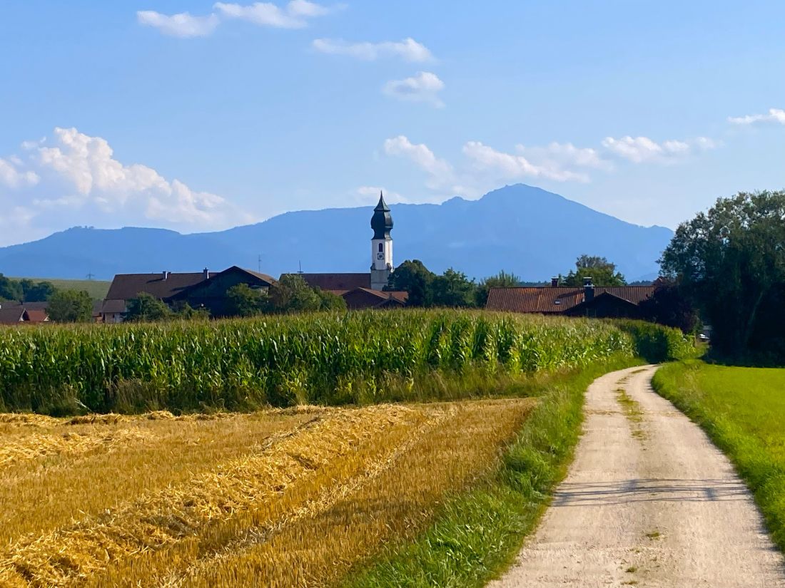 Das Dorf Erlstätt