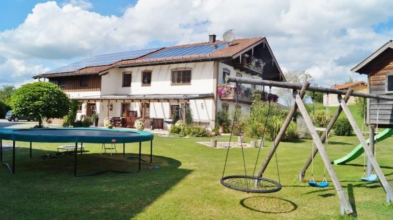 Nebenhaus mit Ferienwohnungen