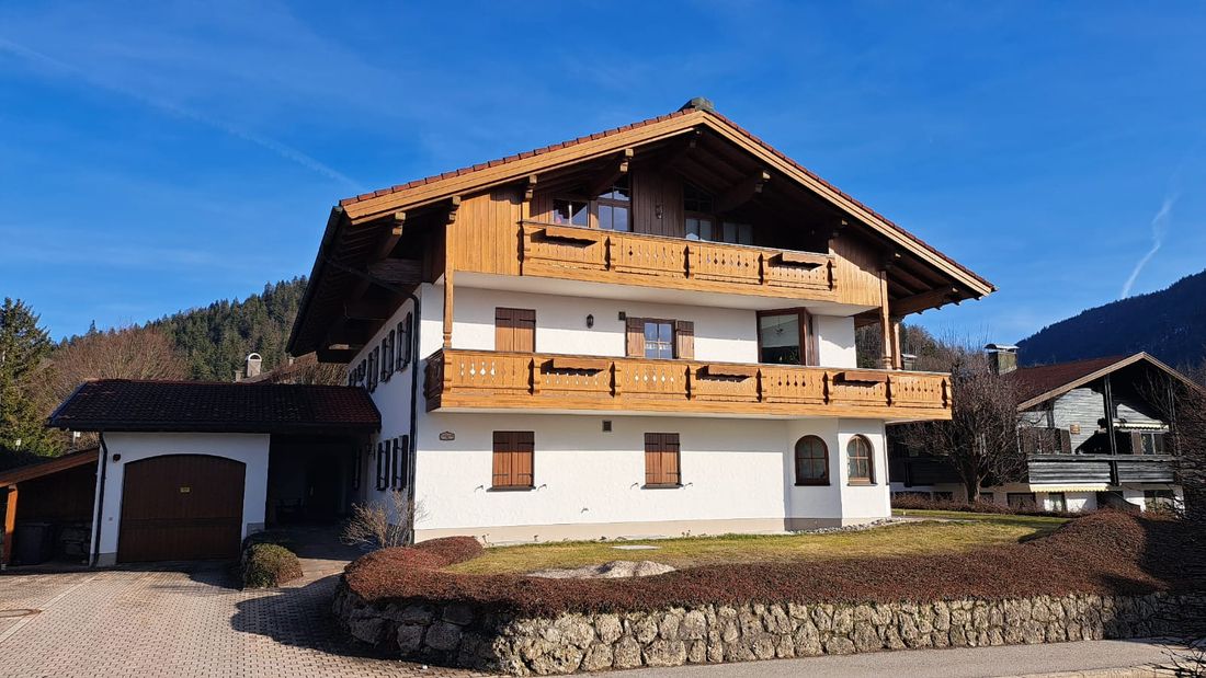 Das Haus von vorne