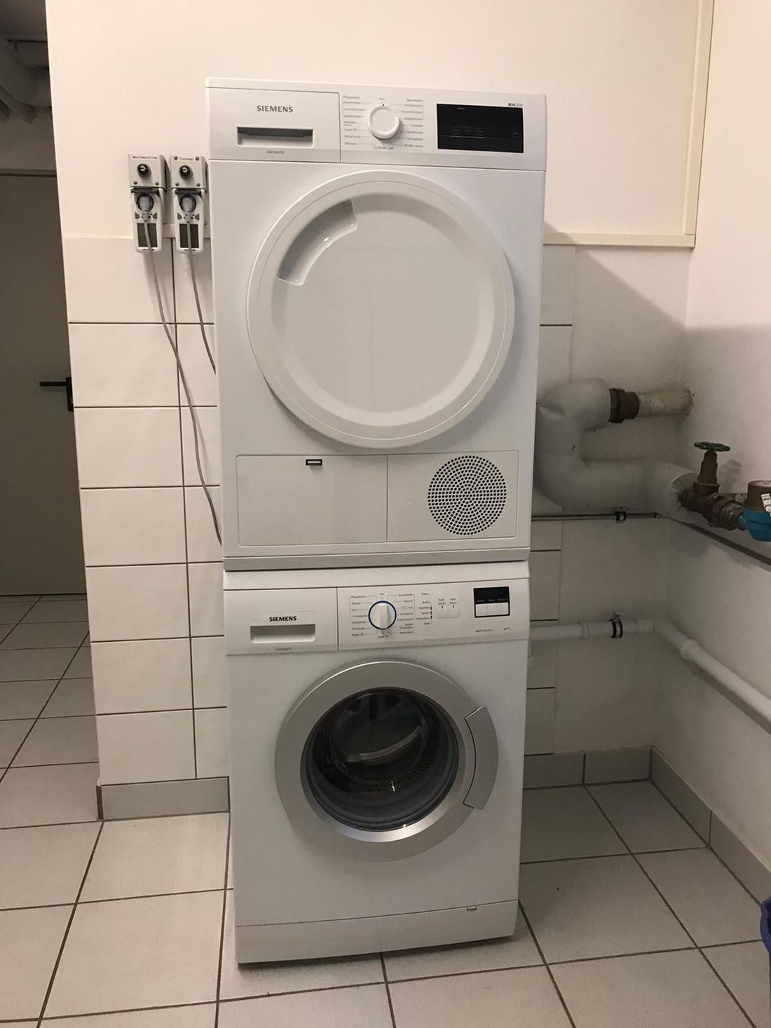 Waschmaschine und Trockner
