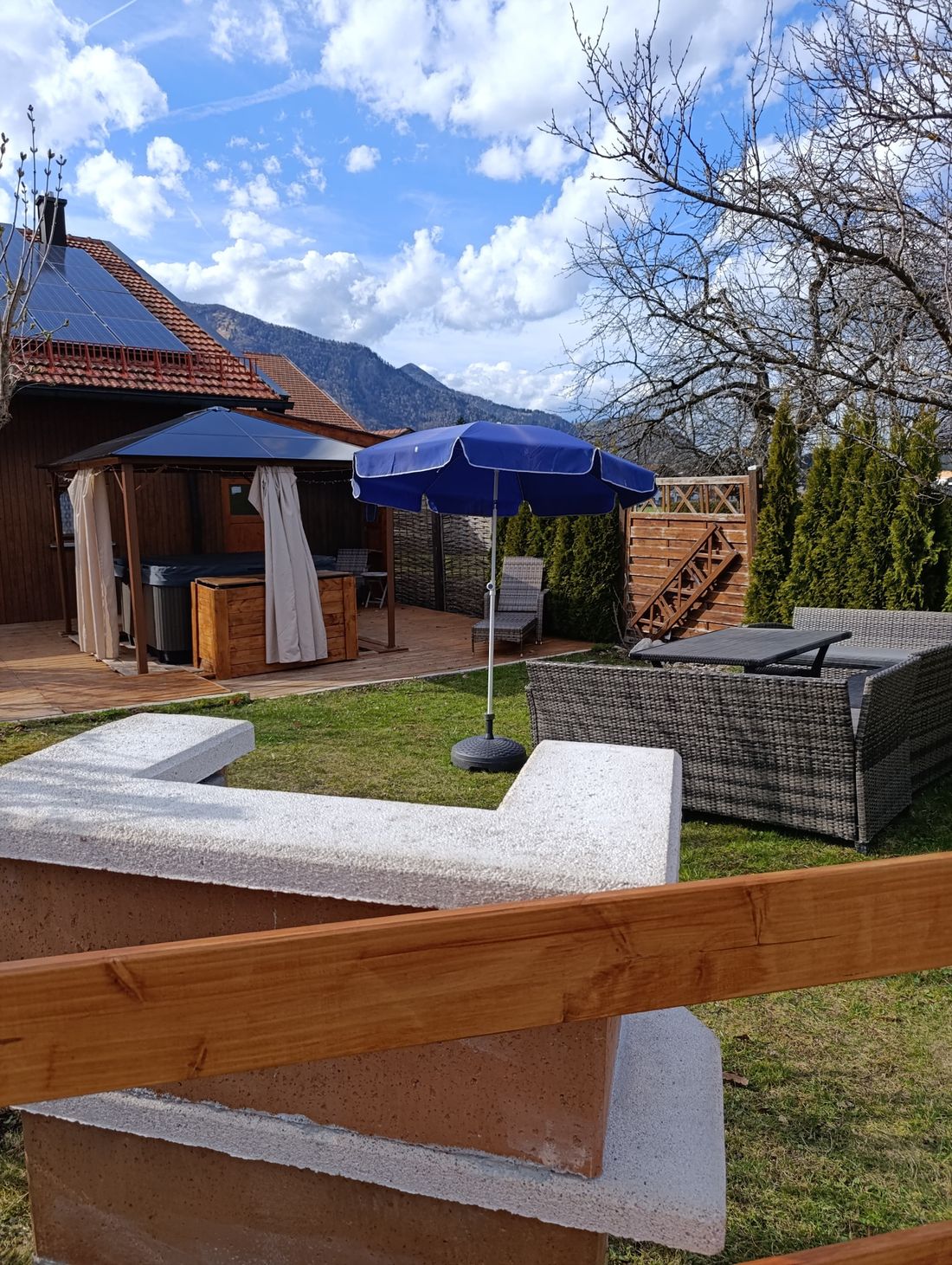Garten FeWo Alpenrose