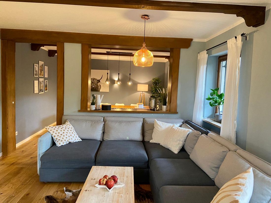 Wohnzimmer mit Blick richtung Essbereich