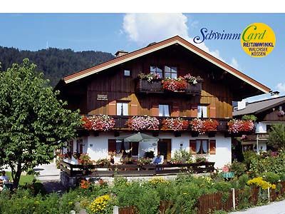 das Haus im Sommer