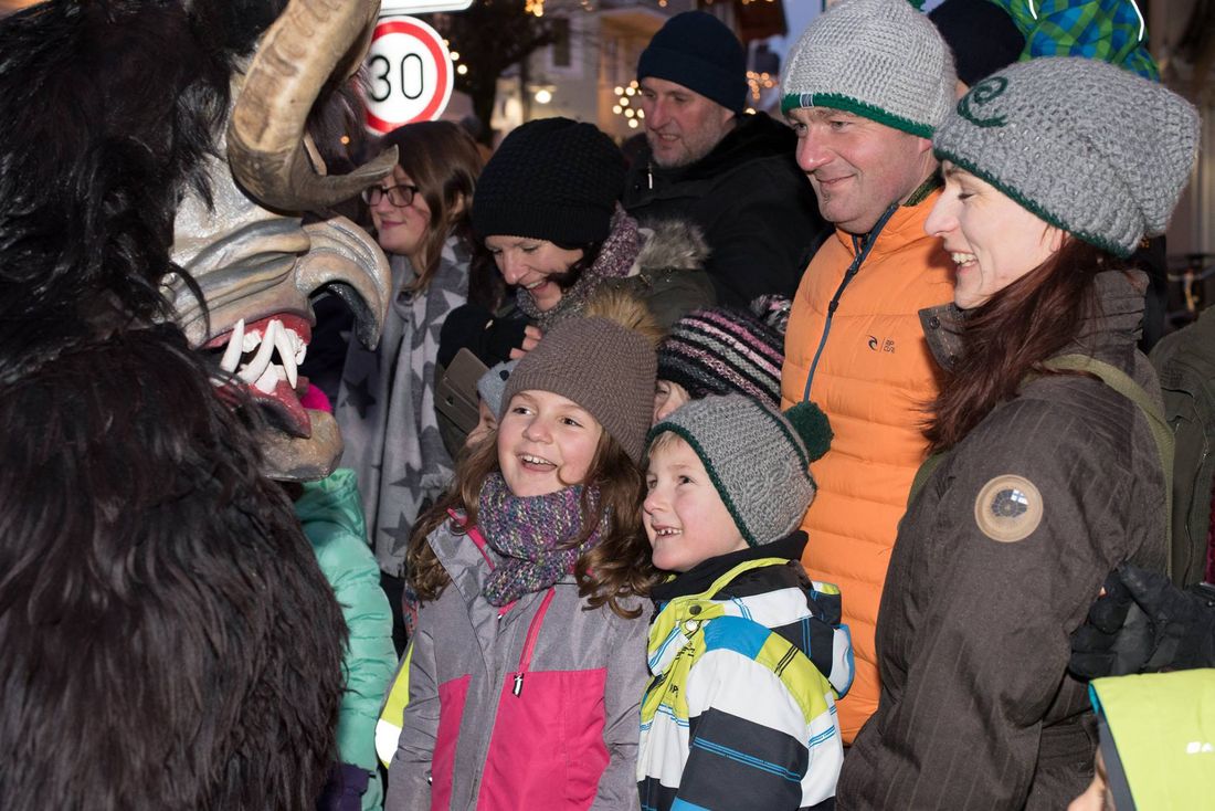 Stoa Perchten in Waging am See