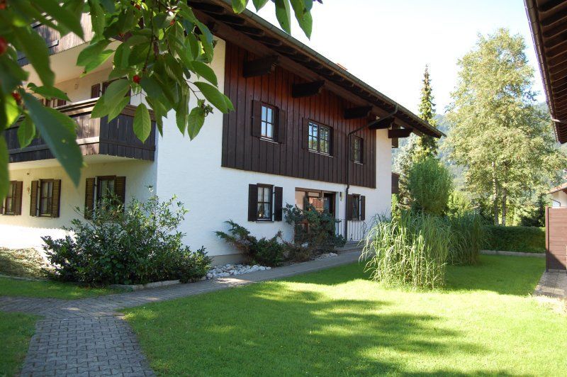 Hausansicht Ferienwohnungen Hochgern