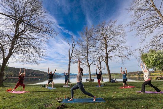 Yoga am See