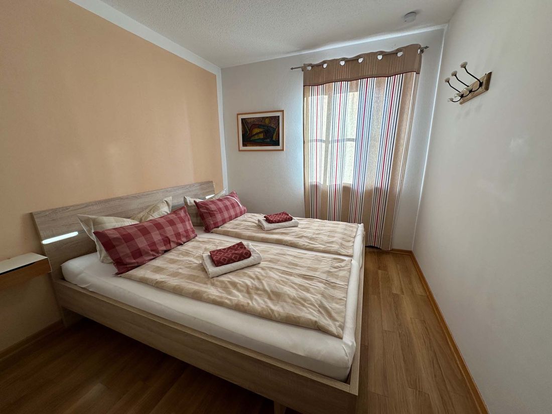 Schlafzimmer 2