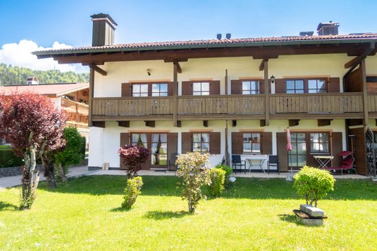 Sehr ruhige Lage - mit Sonnenterrasse