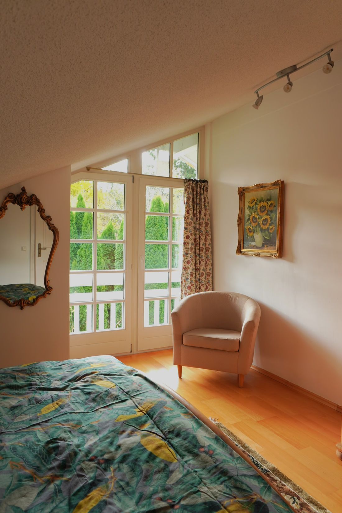 Schlafzimmer 1