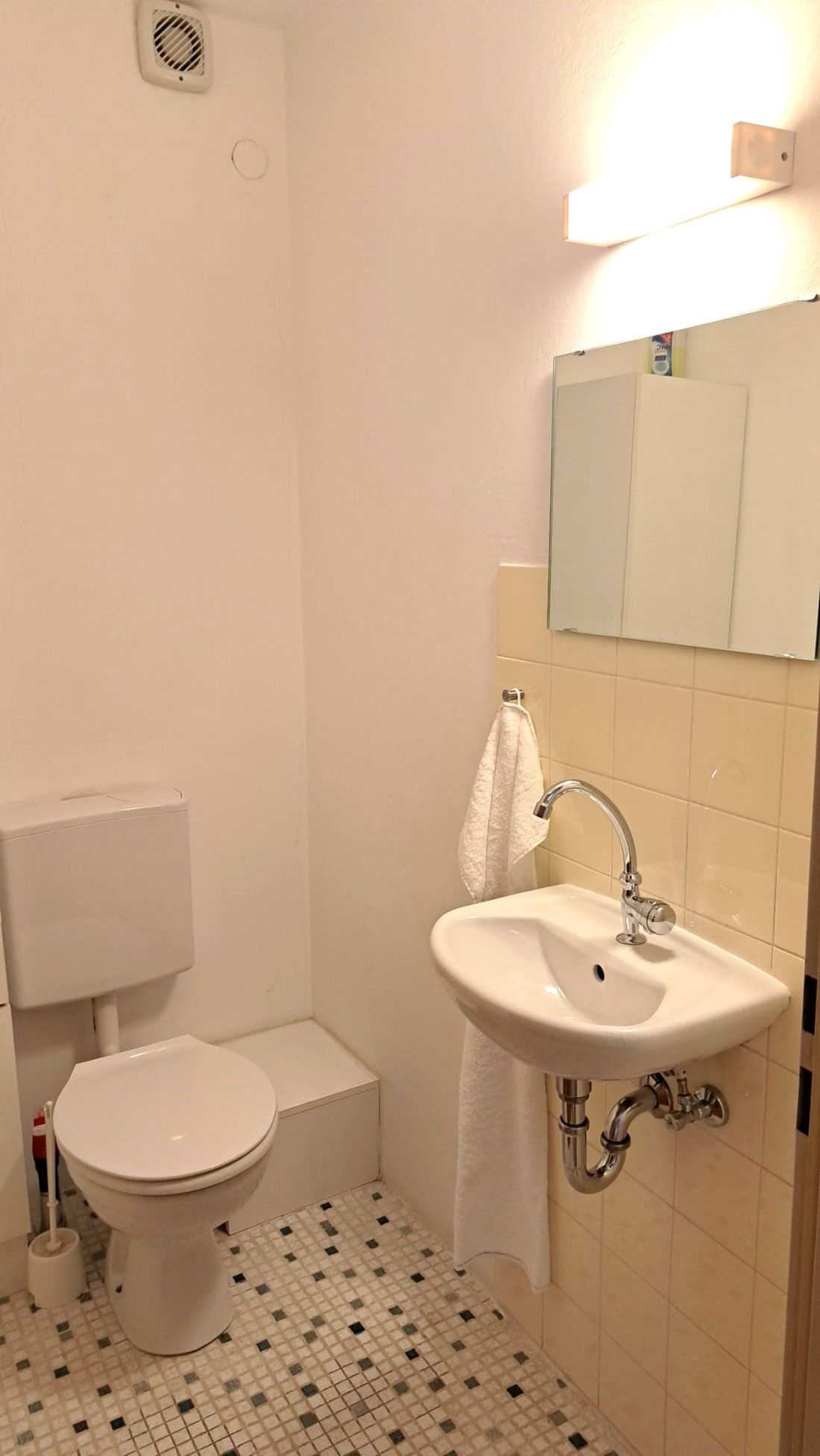 Separates Gäste-WC