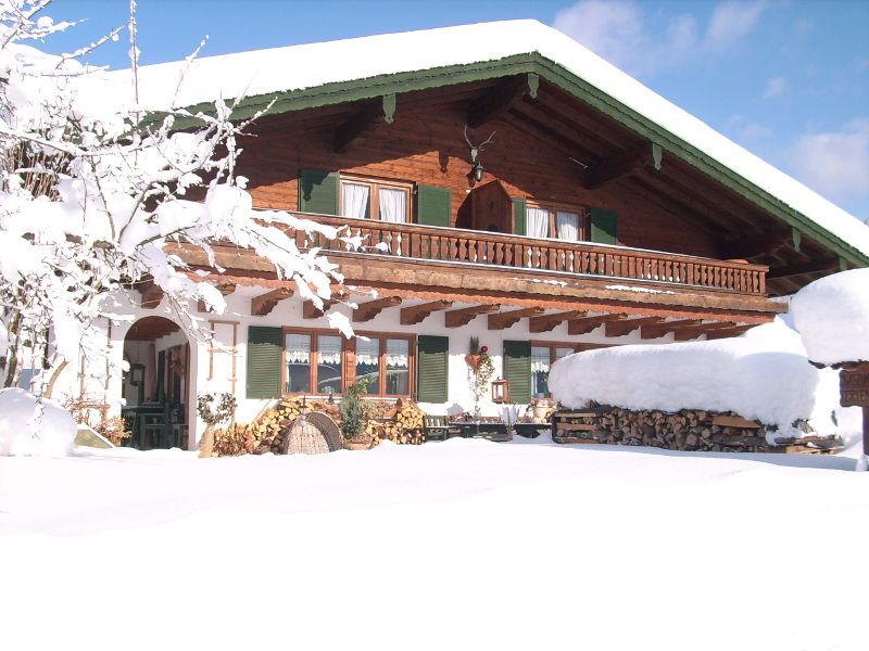 House view in winter