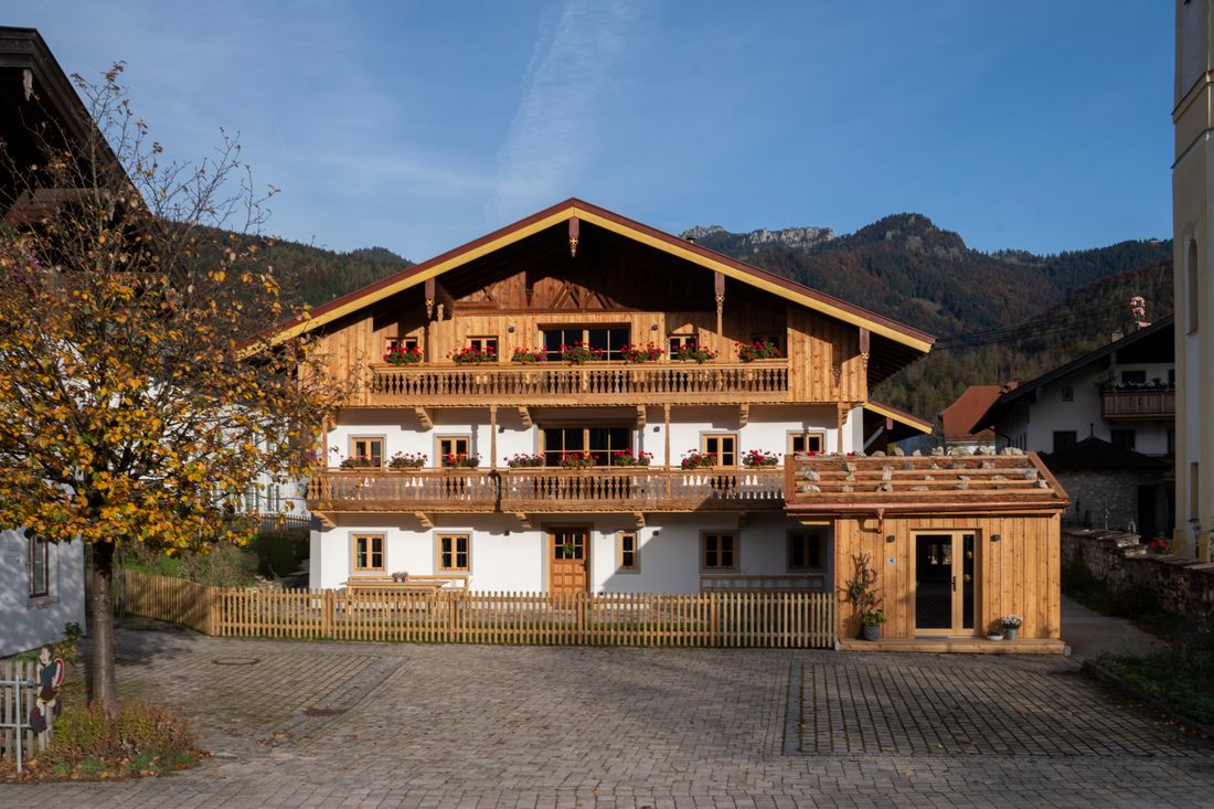 Stirnseite Bauernhaus Herbst