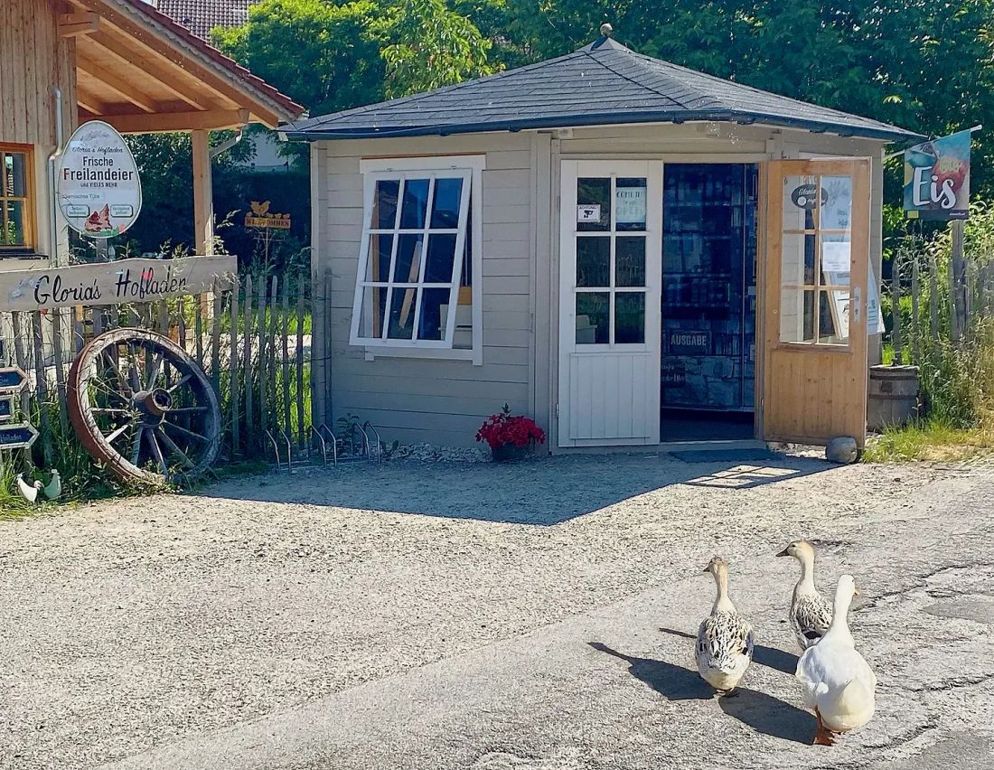 Gloria´s Hofladen Übersee - Selbstbedienungsstand