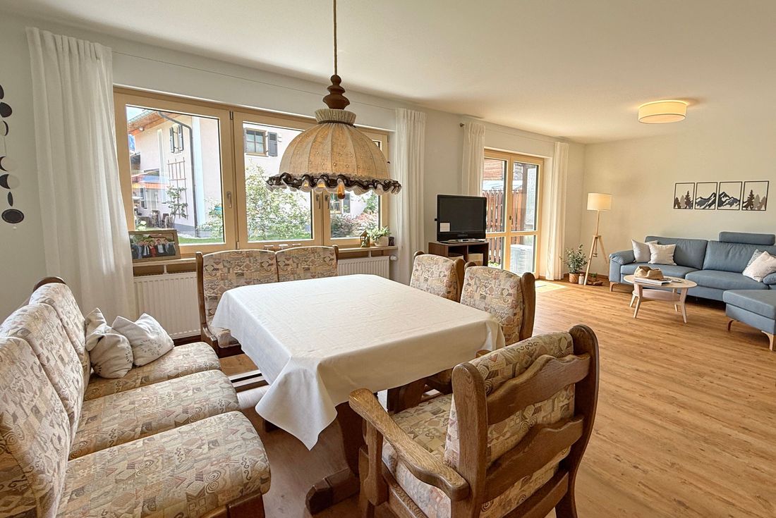 Esstisch
