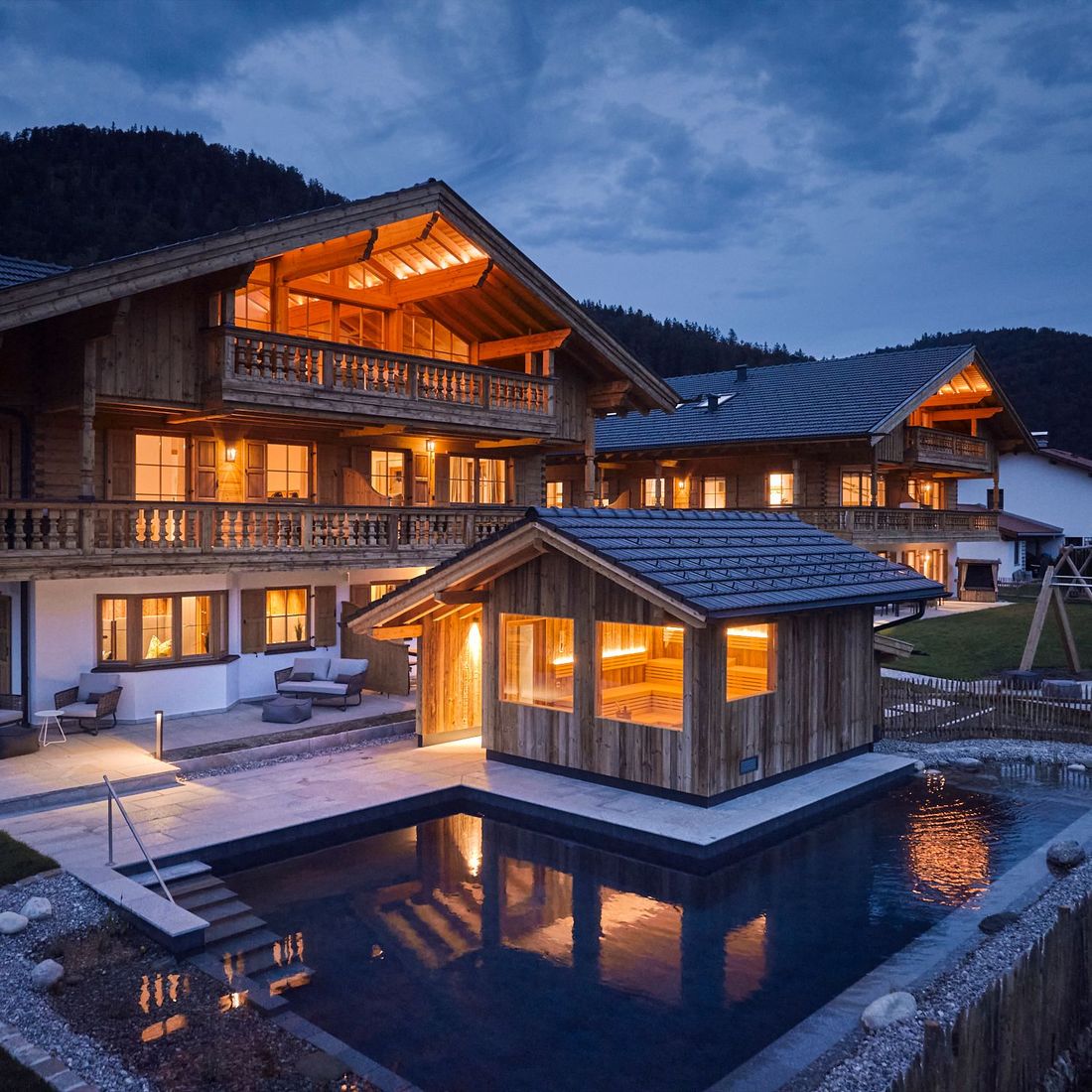 activechalets außen Pool Sauna