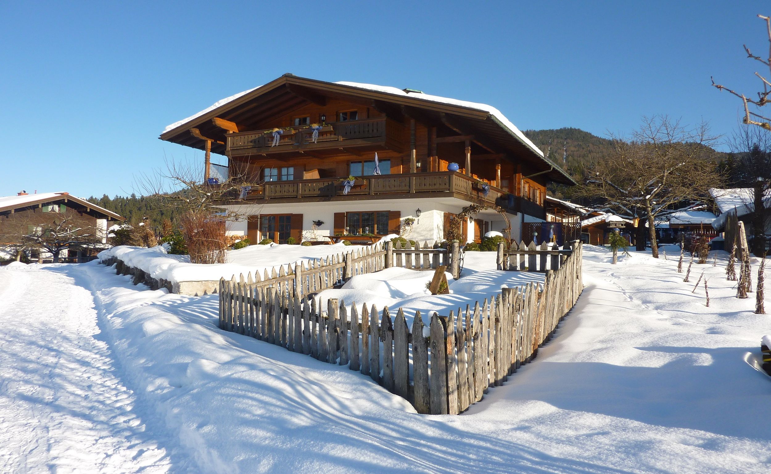 Unser "Gästehaus Schönfeld" im Winter...