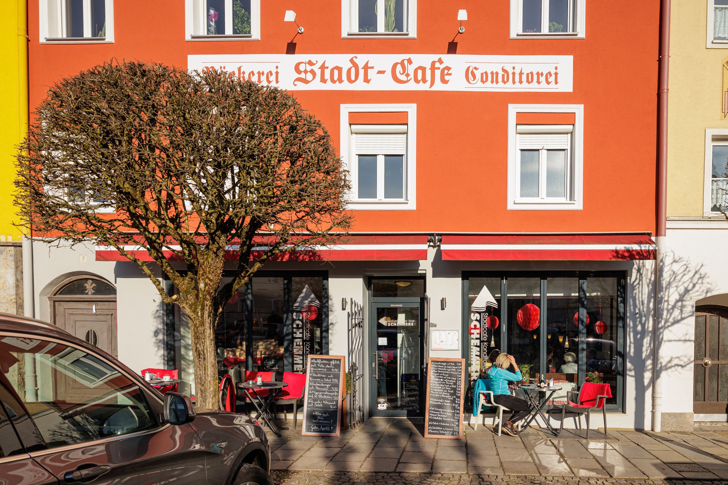Tittmoning, Stadtcafe Schemmer