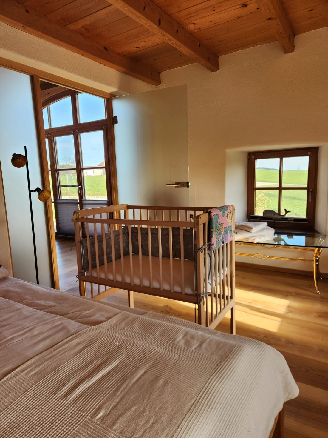 Babybett aus Holz