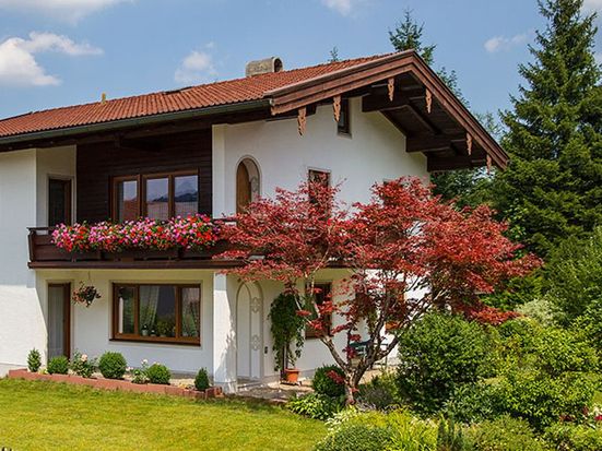 house view in summer