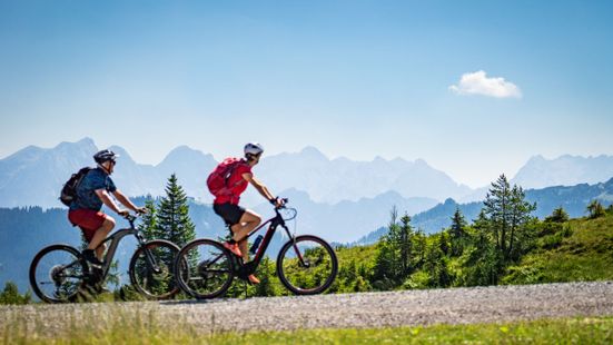 Mit dem Fahrrad auf der Winklomos-Alm