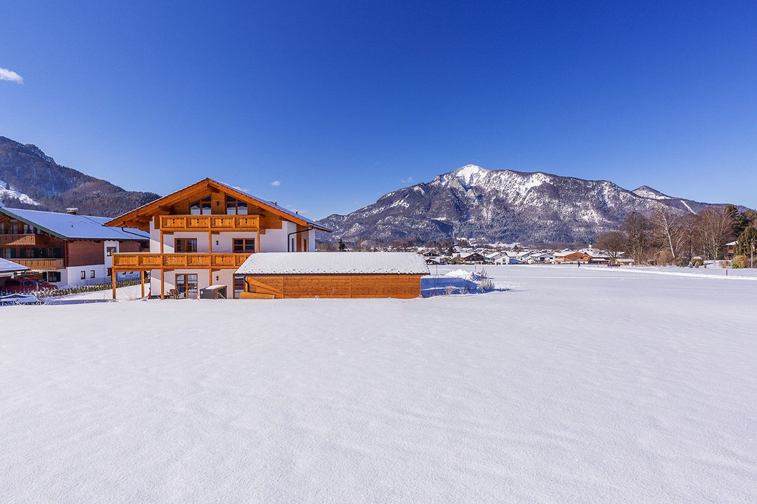 Hausbild mit Hochplatte