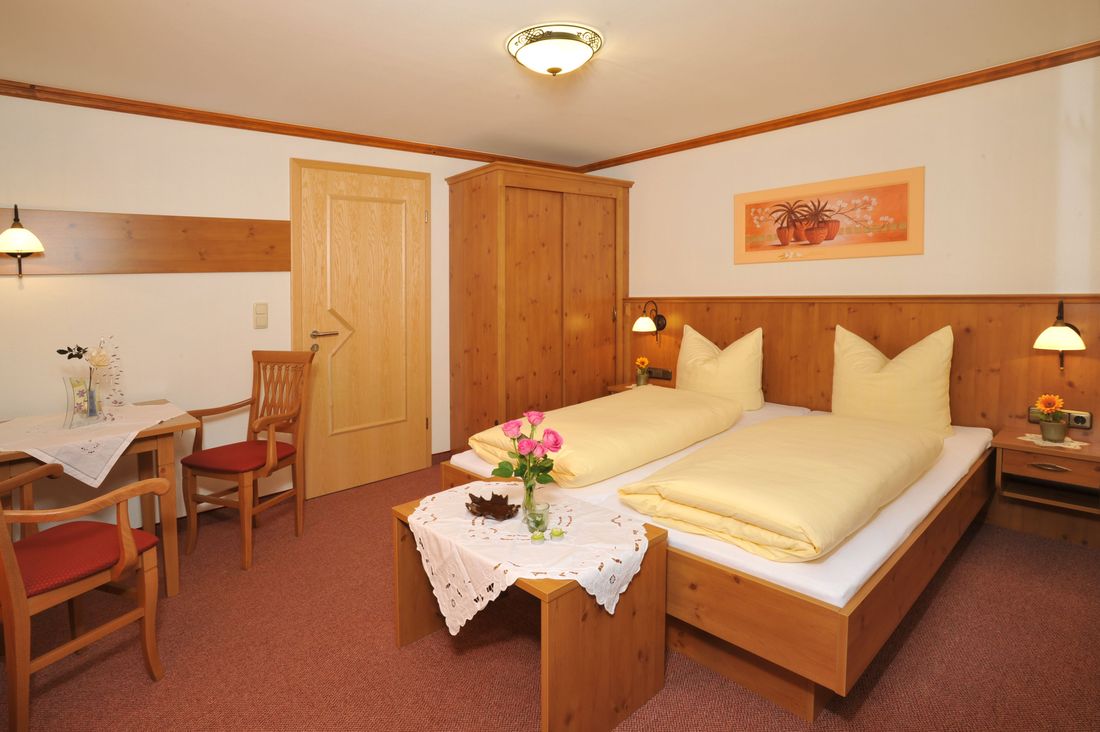 eines unserer gemütlichen Zimmer