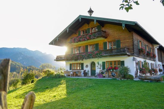 Hof im Sommer