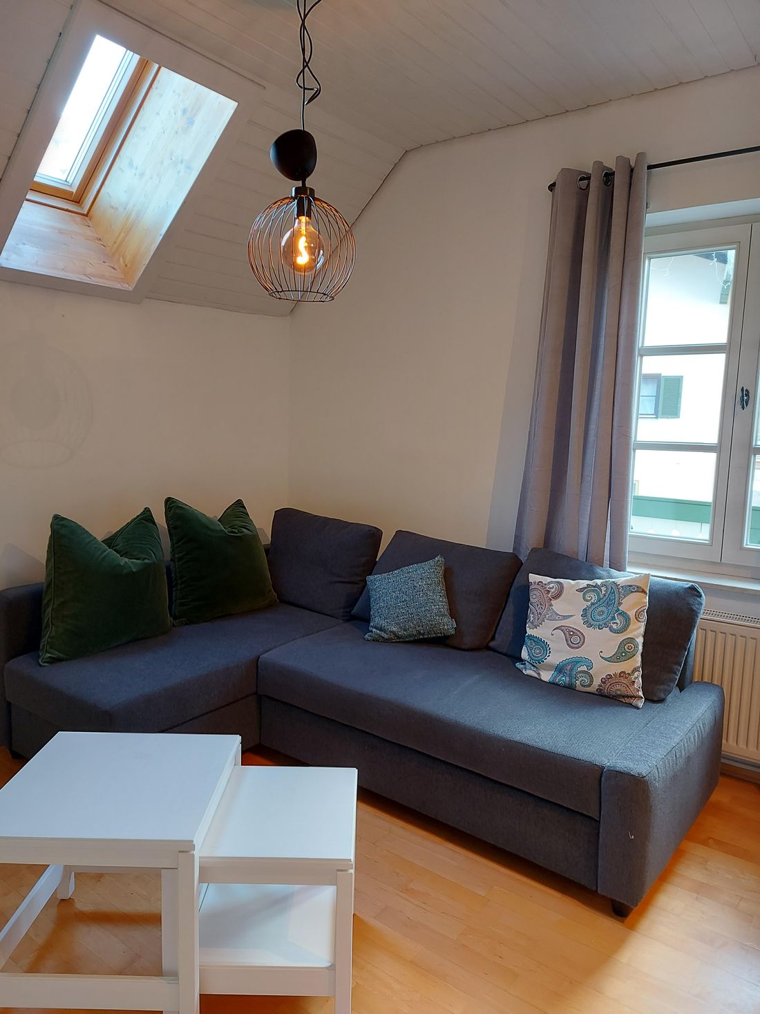 Aufenthaltsraum mit Balkon für alle Gäste