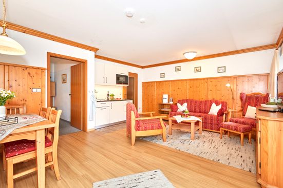 Großer Wohn- und Essbereich