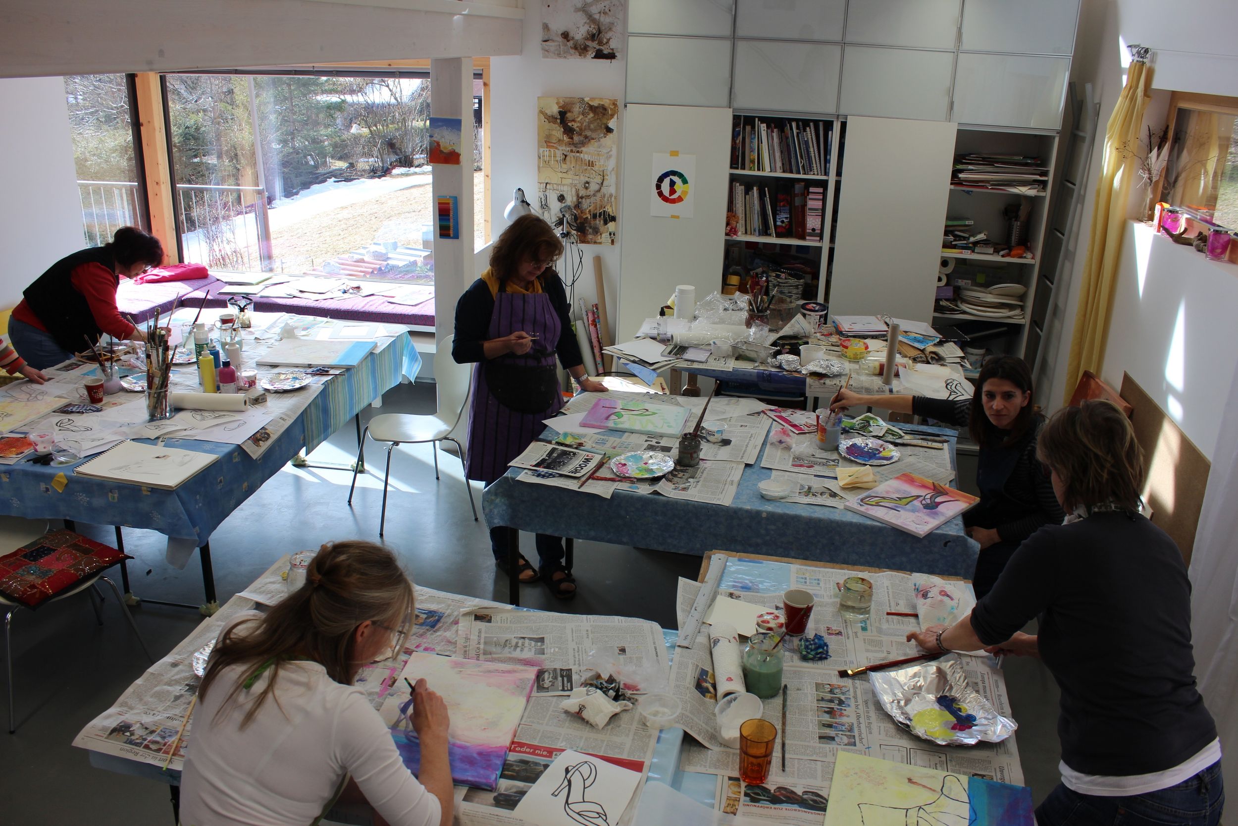 Erwachsene beim malen