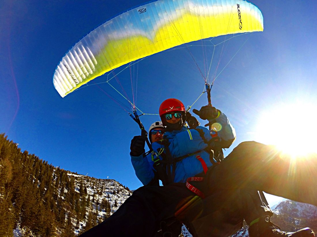 Spielplatz Natur - Gleitschirmfliegen