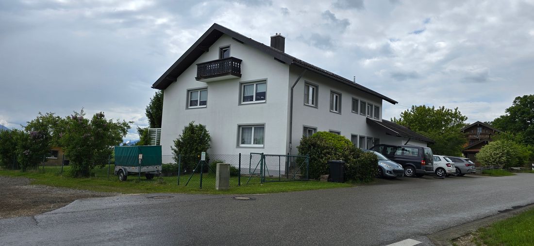 Haus Ostseite mit Balkon