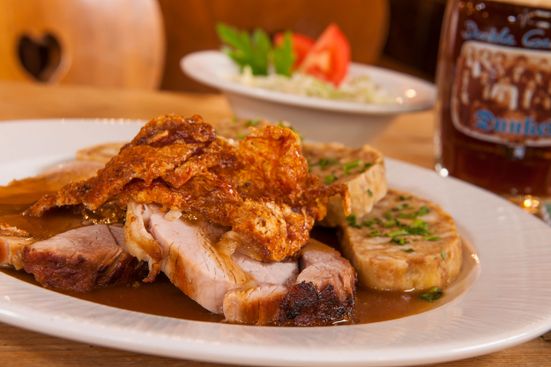 Schweinebraten mit Dunkelbiersoße