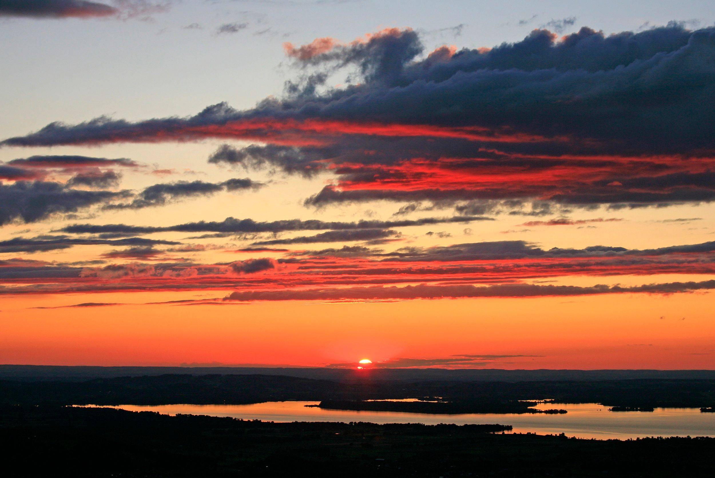 Aussicht auf den Chiemsee von der Gemeinde Vachendorf