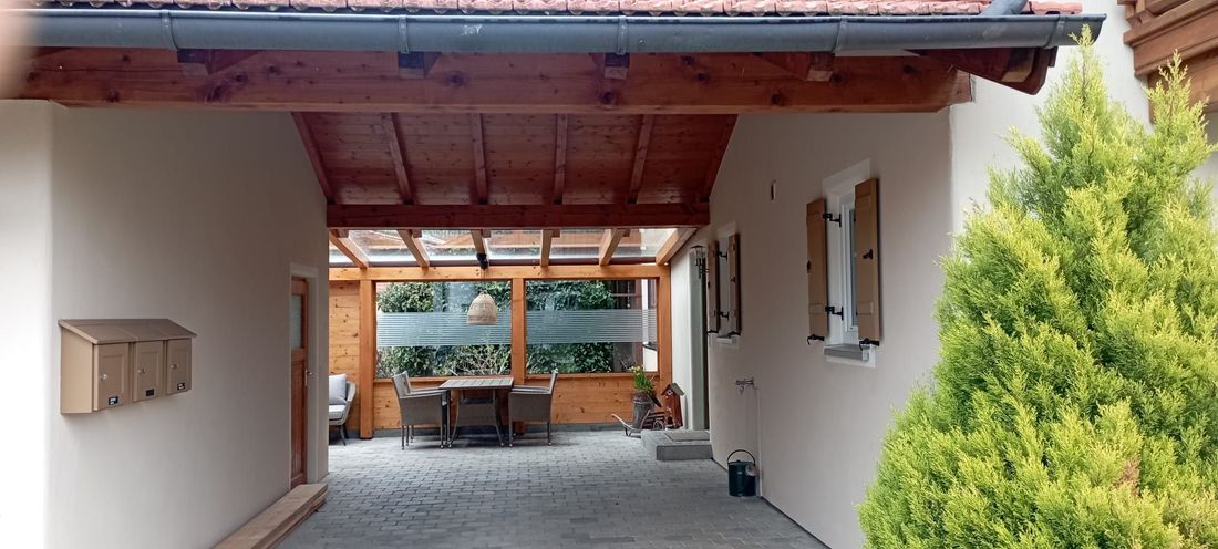 Parkplatz Carport