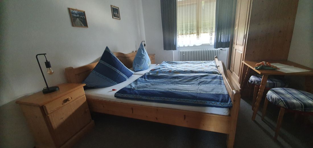 Schlafzimmer 2