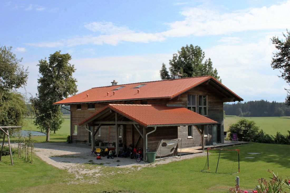 Ferienhaus mit Carport