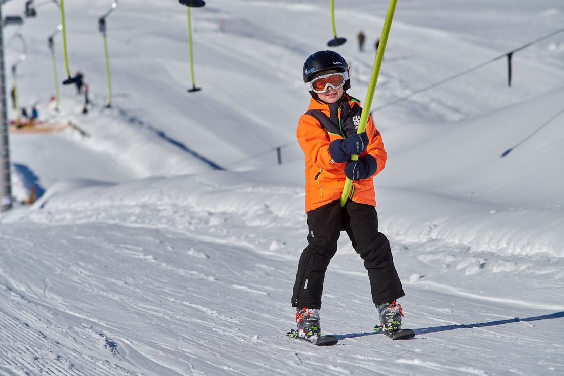 Kind am Tellerlift bei den Benzeck Liften