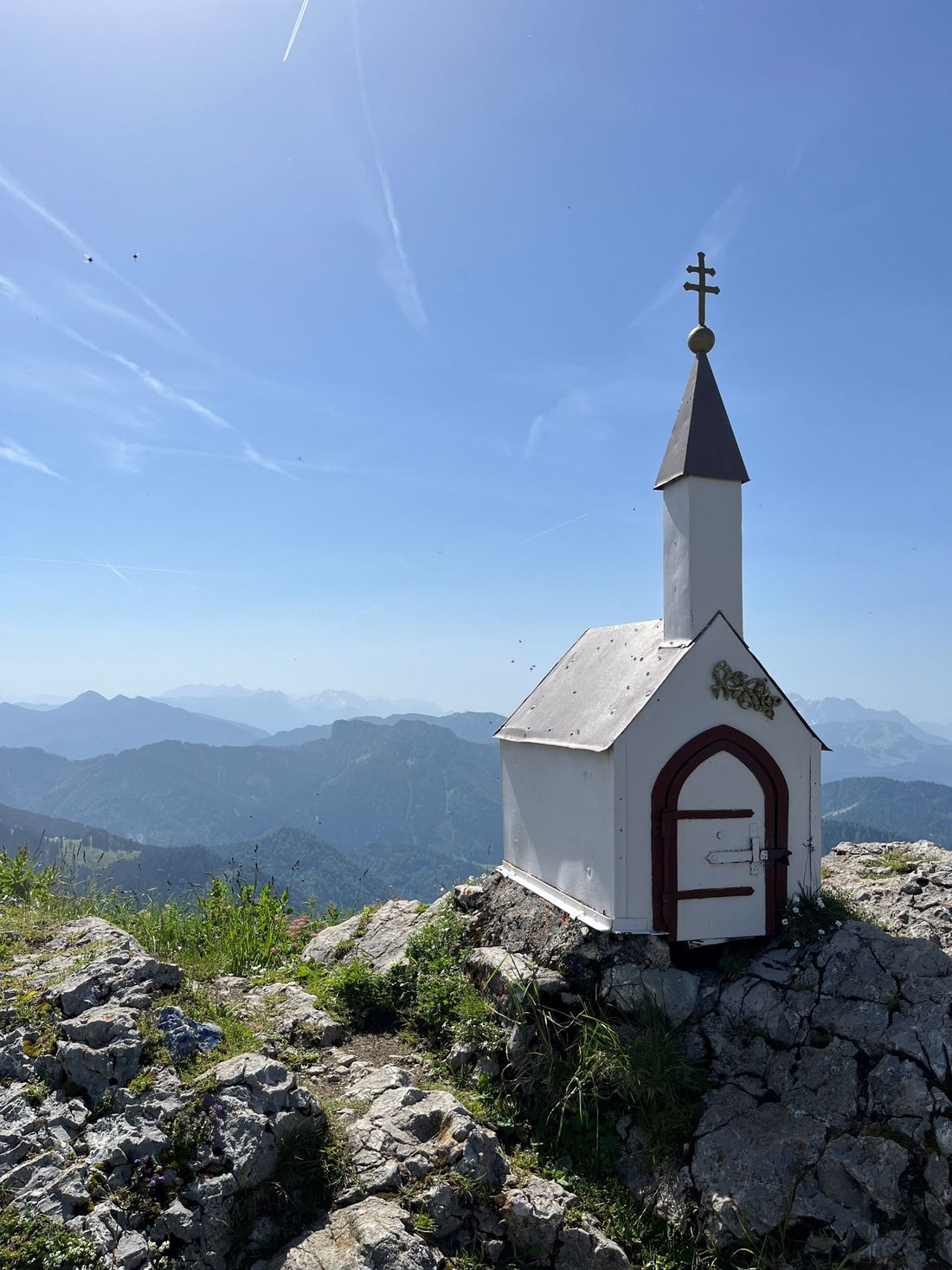 Auf dem nahegelegenden Hochgern-Gipfel